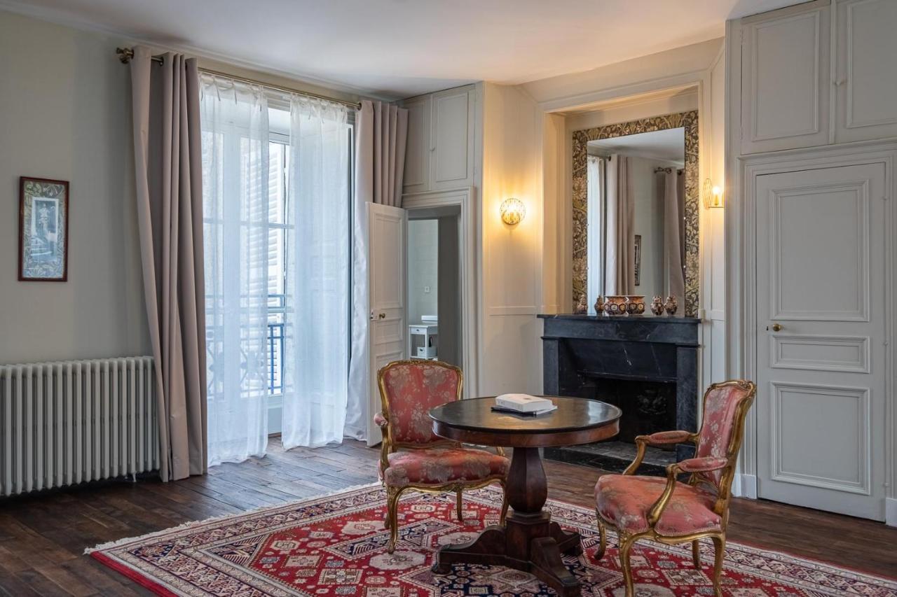 Chateau De Charnizay Экстерьер фото